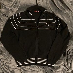 Puma mens full zip sweater w zippered pockets & zip up collar/ Large / worn 1-2x
